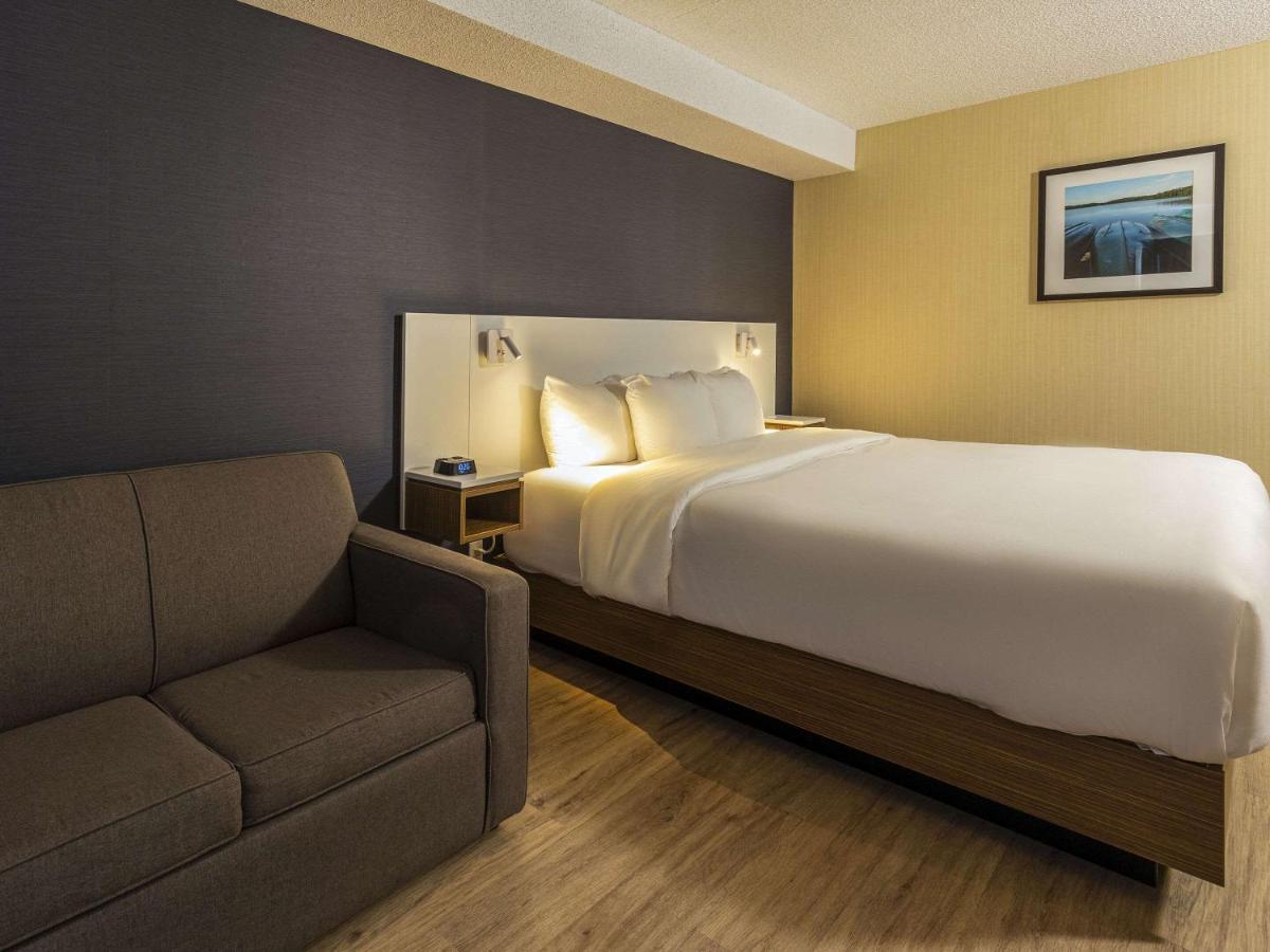 Comfort Inn Rouyn-Noranda Buitenkant foto