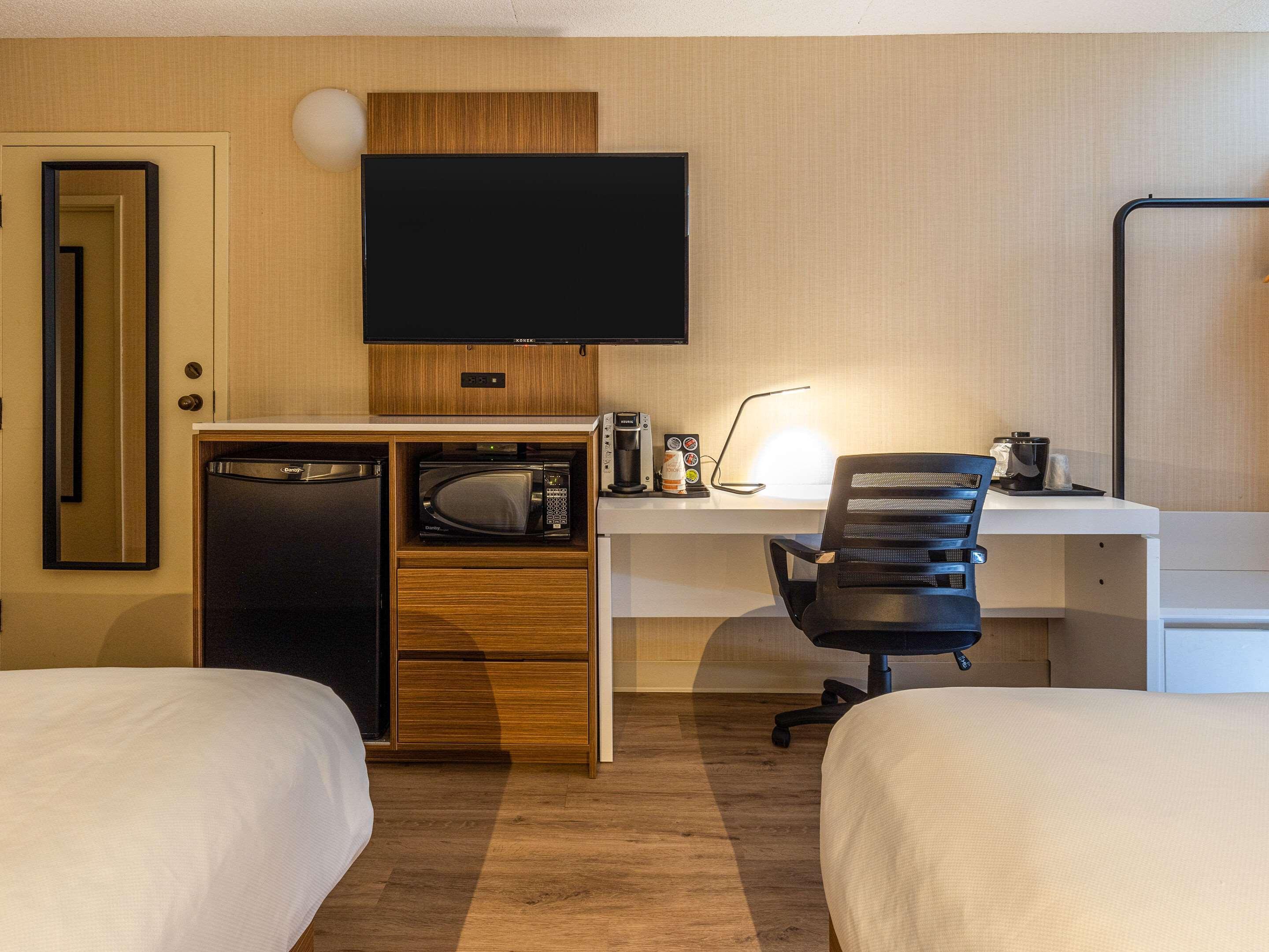 Comfort Inn Rouyn-Noranda Buitenkant foto