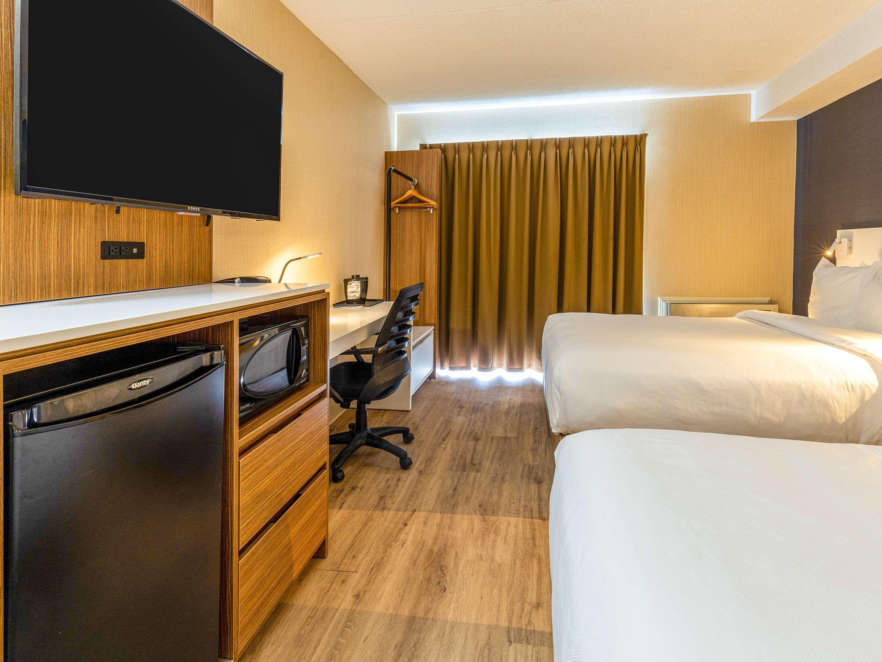 Comfort Inn Rouyn-Noranda Buitenkant foto