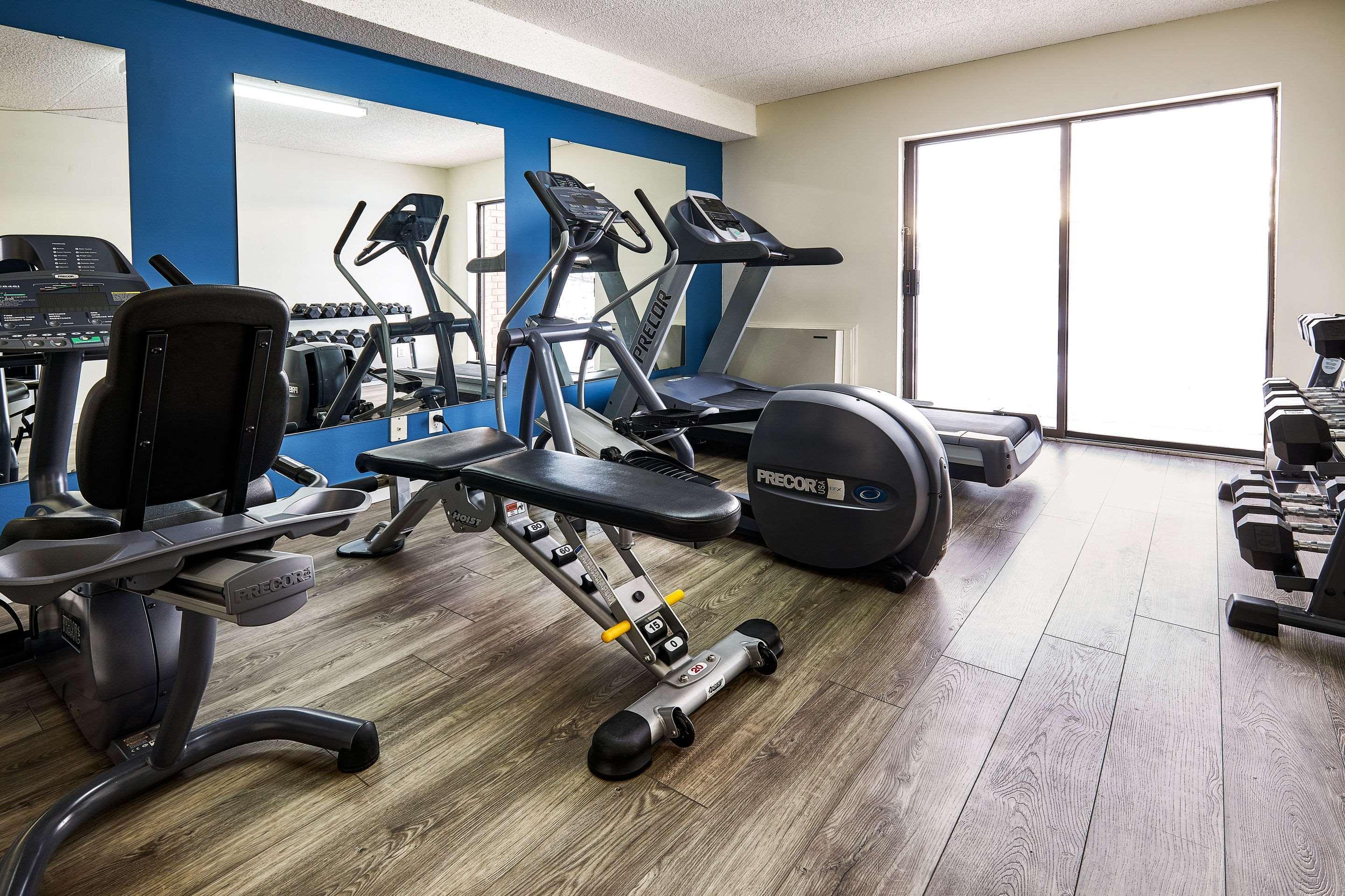 Comfort Inn Rouyn-Noranda Buitenkant foto