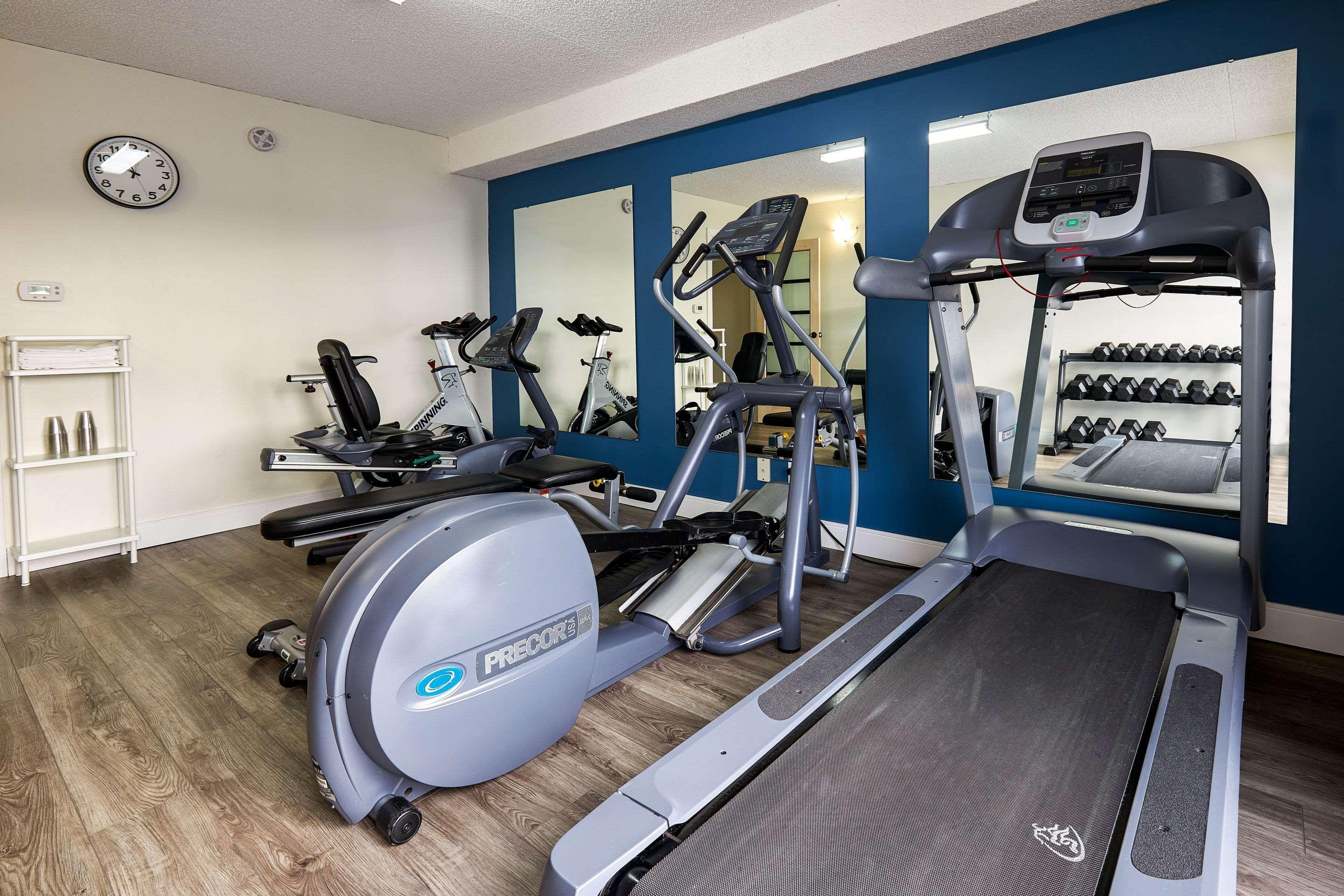 Comfort Inn Rouyn-Noranda Buitenkant foto