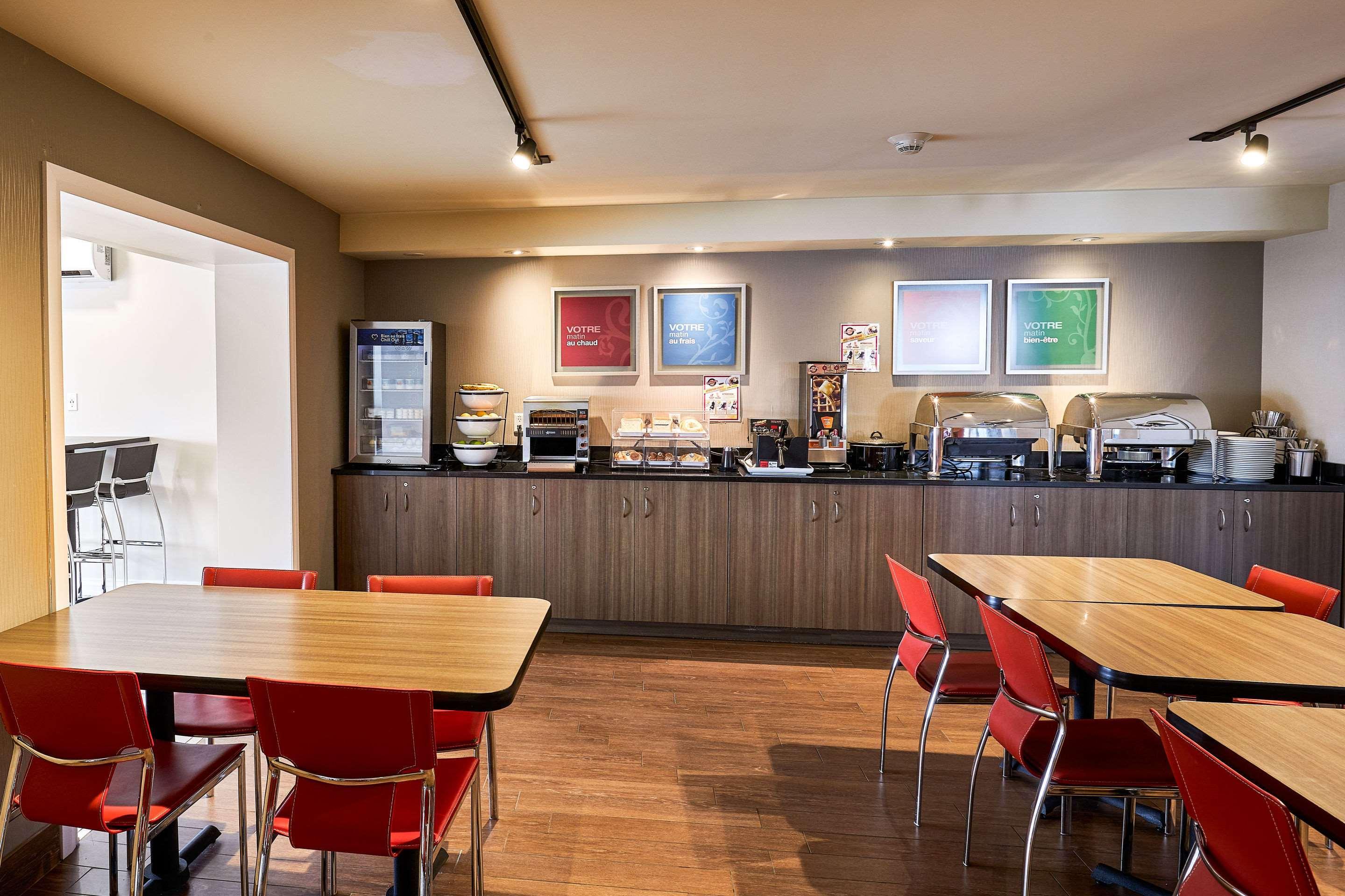 Comfort Inn Rouyn-Noranda Buitenkant foto